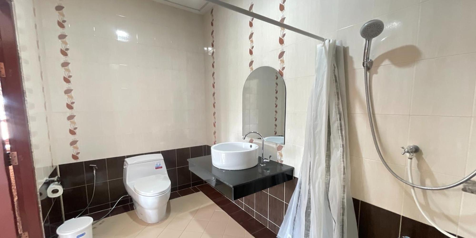 Yellow Tique Hotel Lampang Buitenkant foto