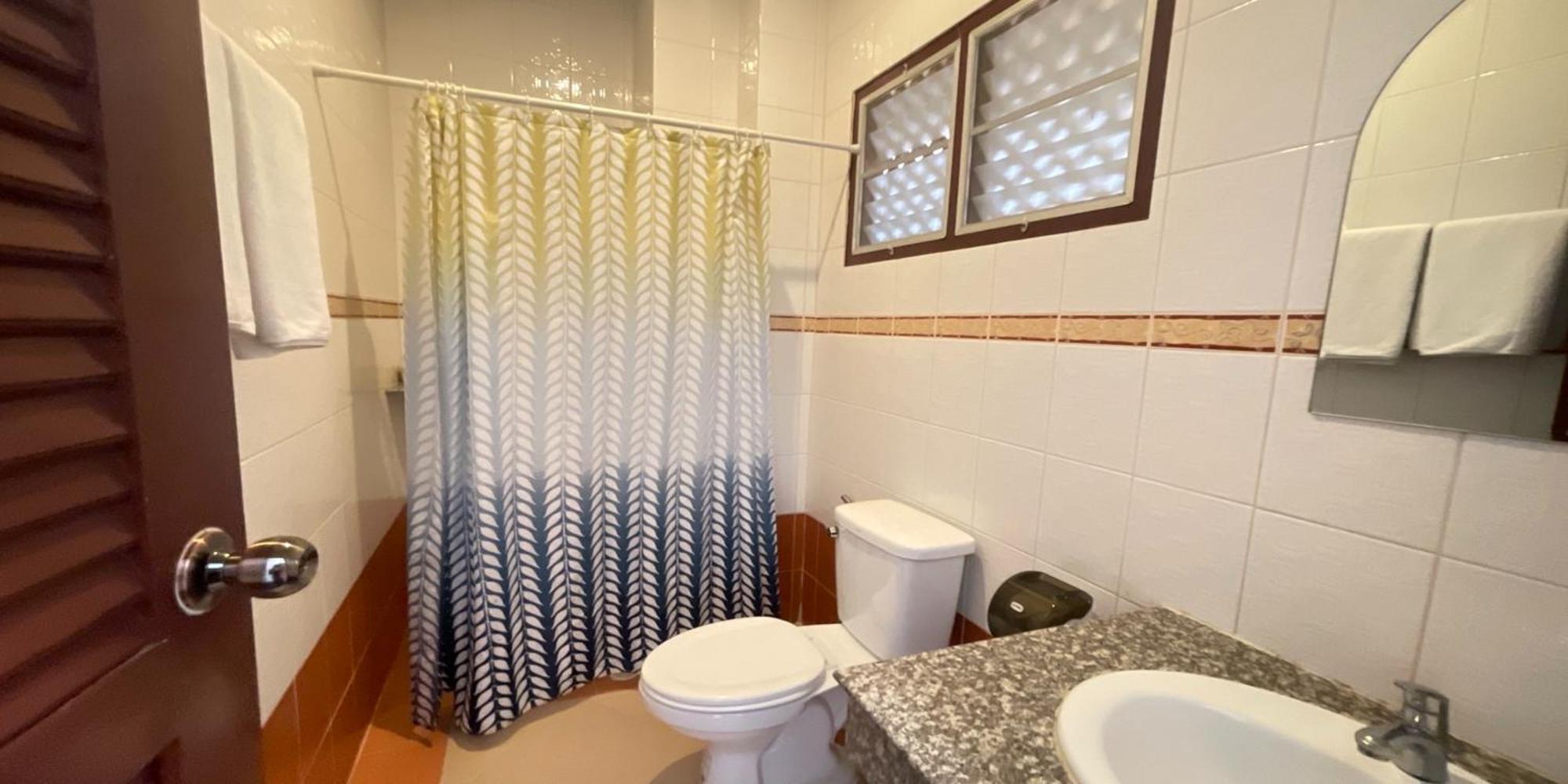 Yellow Tique Hotel Lampang Buitenkant foto