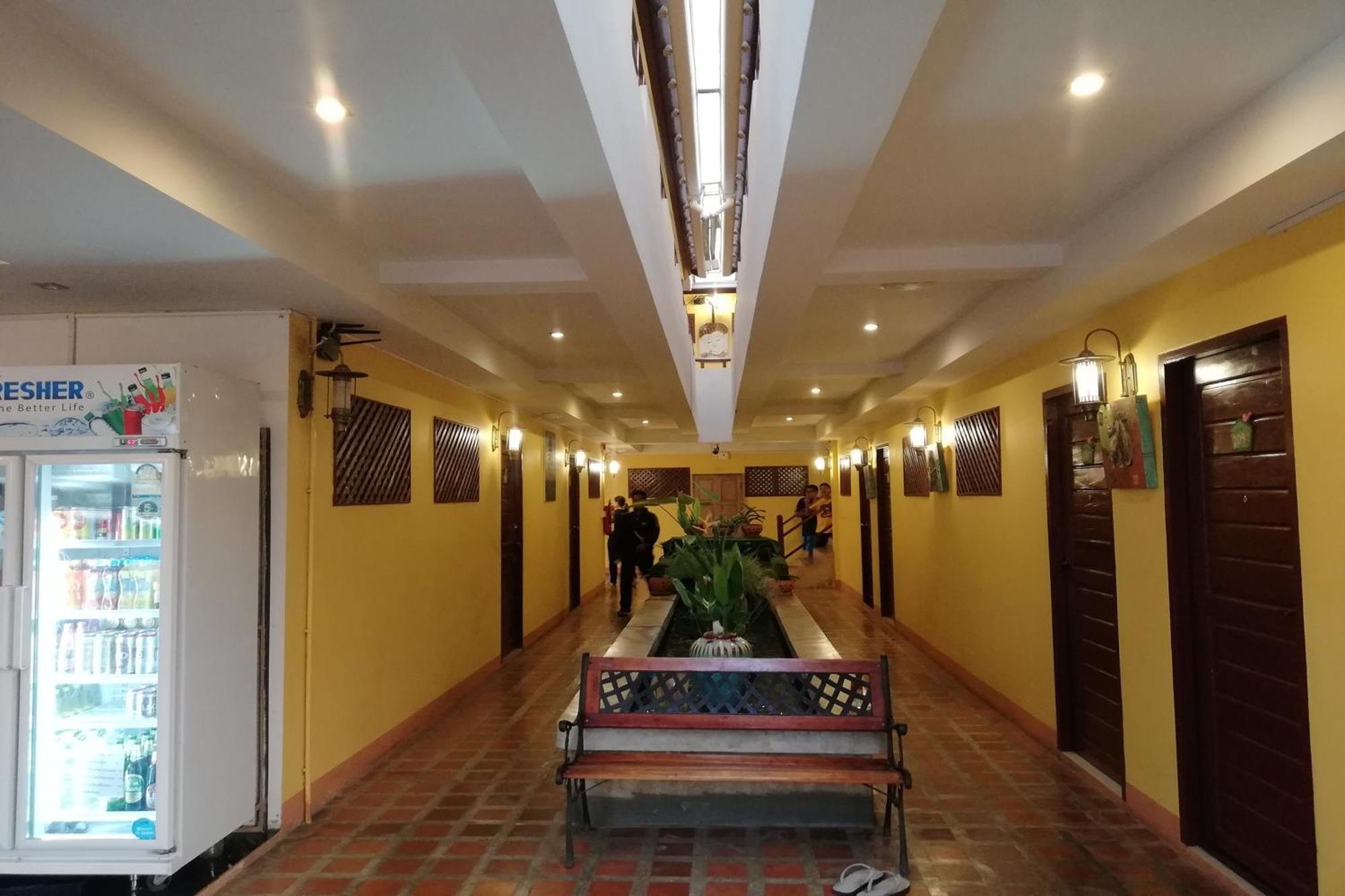 Yellow Tique Hotel Lampang Buitenkant foto