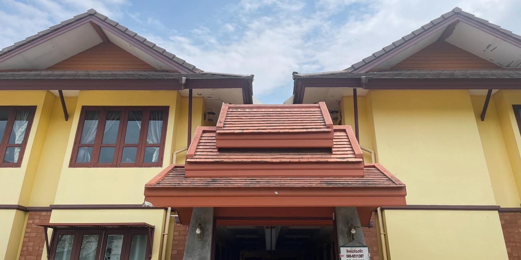 Yellow Tique Hotel Lampang Buitenkant foto